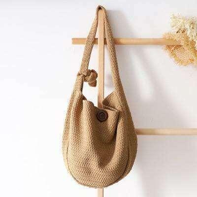 Knitted shoulder bag for women in a natural design
