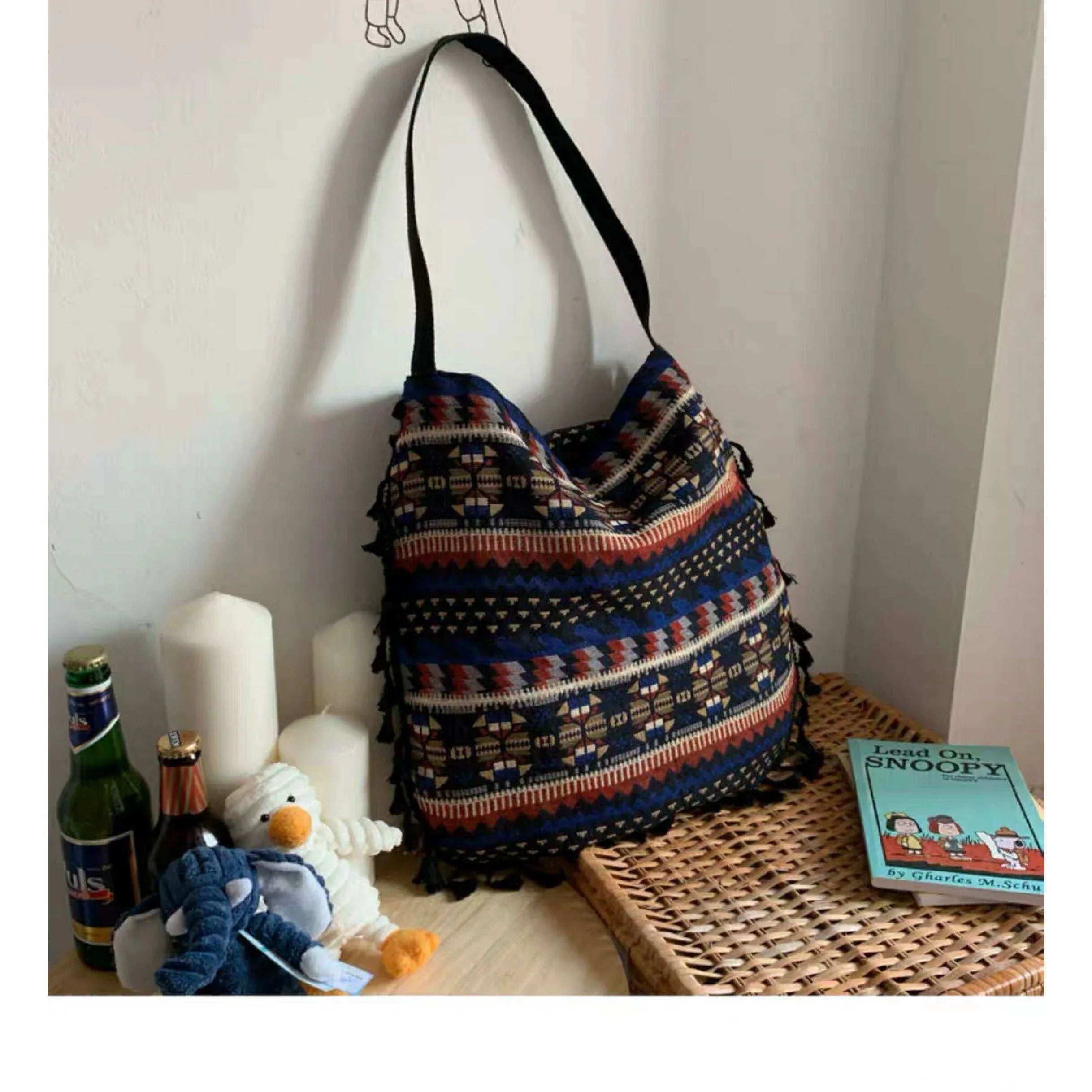 תיק כתף בינוני לנשים Kazum