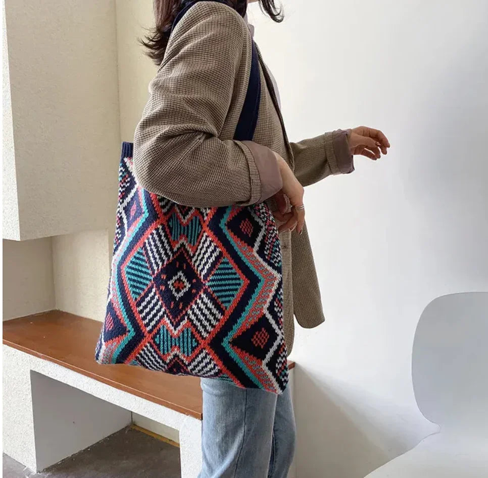 Geometric design textile bag
