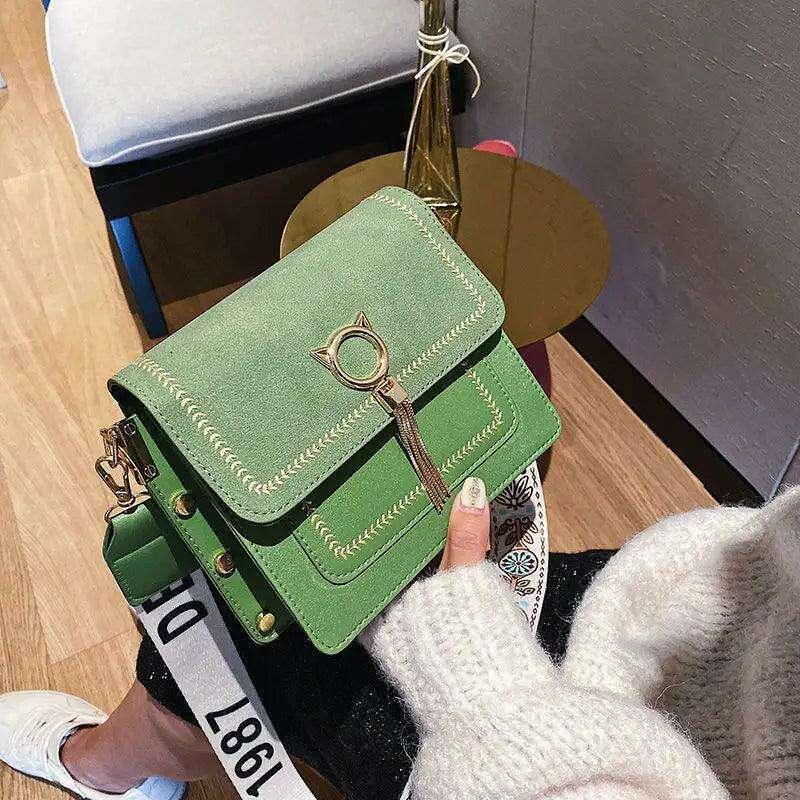 Fashionable leather bag for women