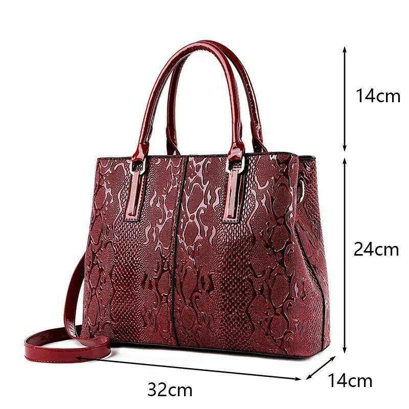 Luxurious leather bag for women in a snake print design