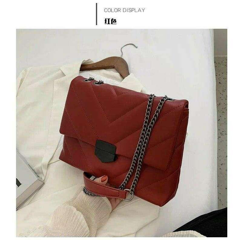 A designer shoulder bag for women – a combination of fashion and comfort