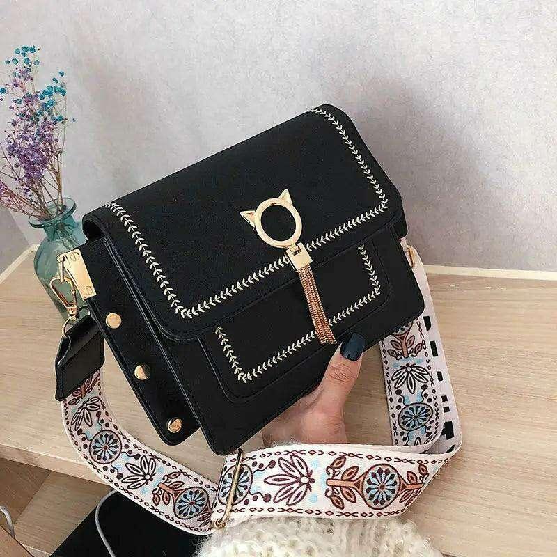Fashionable leather bag for women