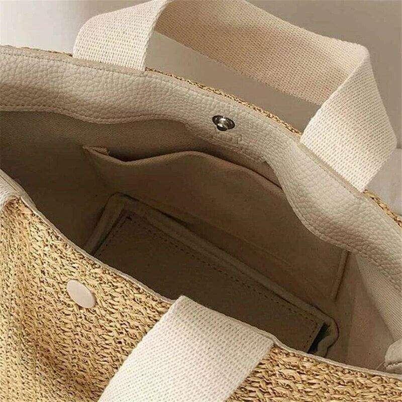 Women's straw handbag