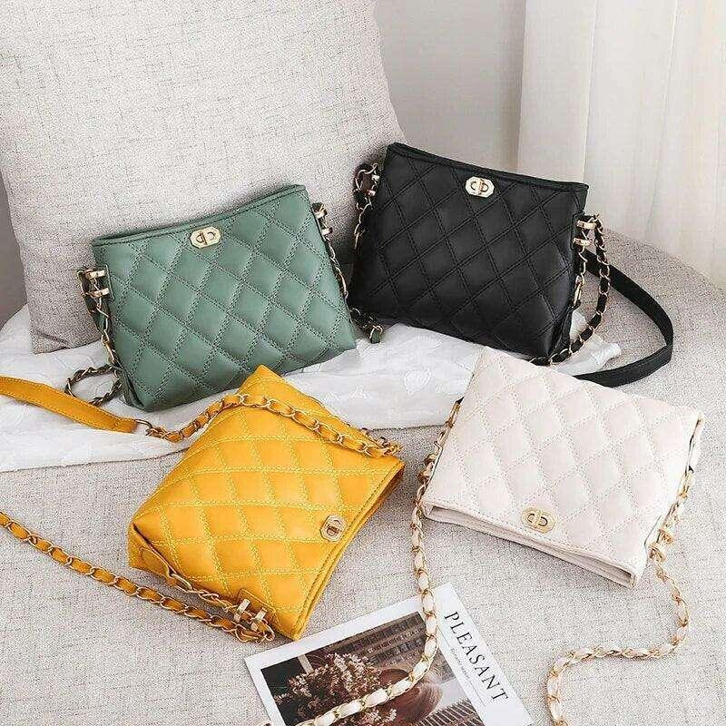 Fashionable shoulder bag for women