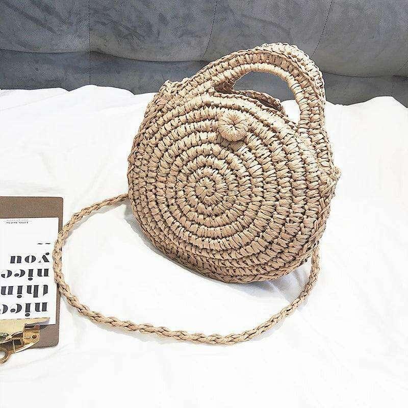 תיק צד עגול בעבודת יד - עיצוב טבעי ואותנטי