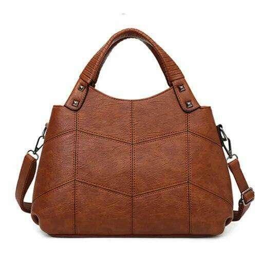 A feminine shoulder bag with a classic and durable design