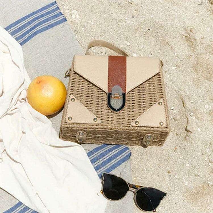 תיק כתף קש מודרני עם נגיעות עור