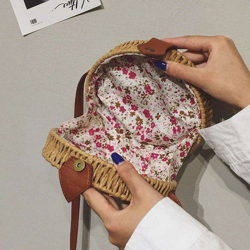 תיק צד עגול מקש לנשים