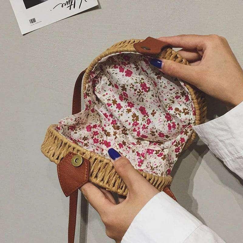 תיק צד עגול מקש לנשים