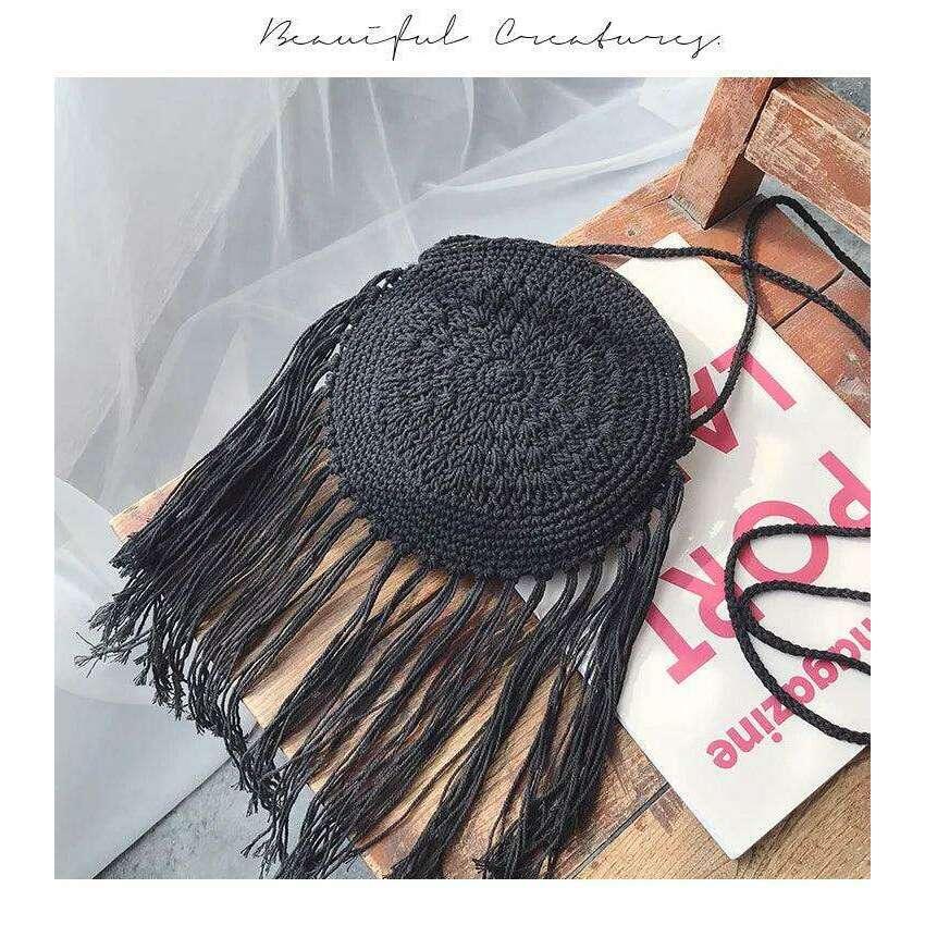 תיק מקרמה עגול עם פרנזים