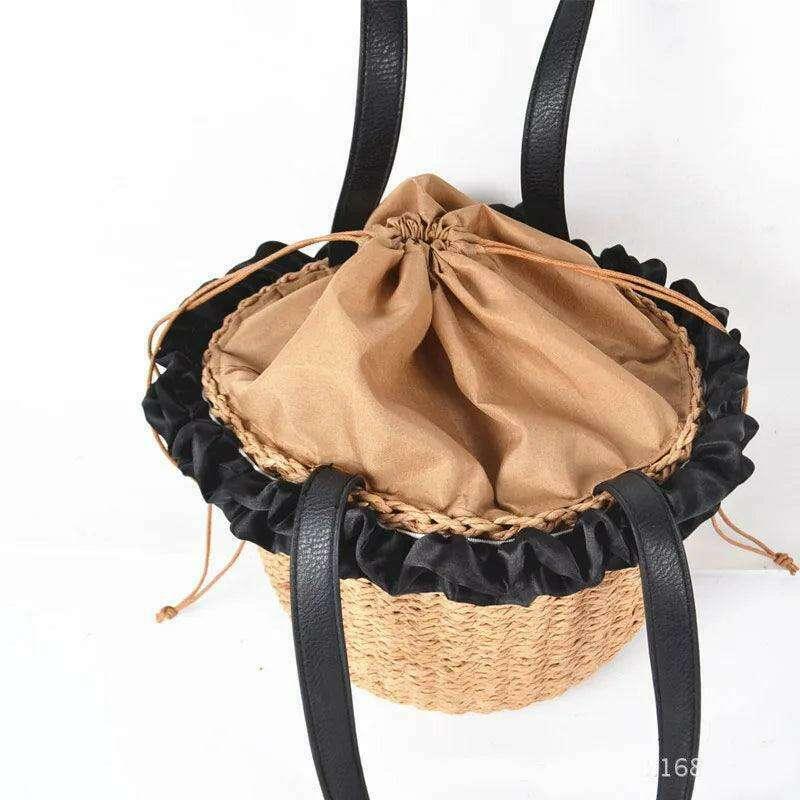 תיק קש מעוצב עם עיטור פונפונים לנשים