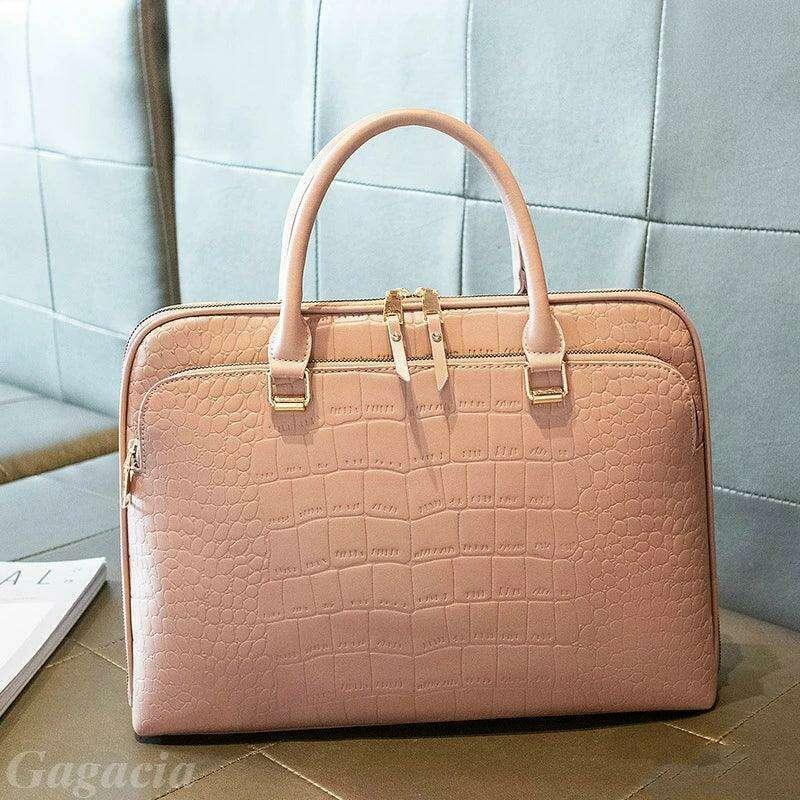 Crocodile-effect leather handbag for women - a combination of elegance and functionality