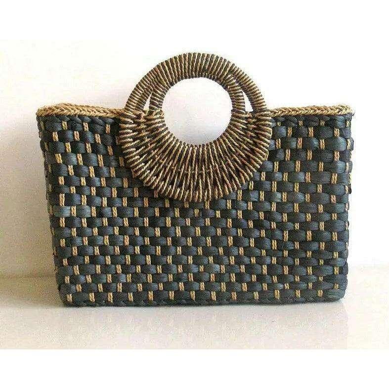 תיק צד קלוע בעבודת יד - שילוב מושלם בין עיצוב ונוחות