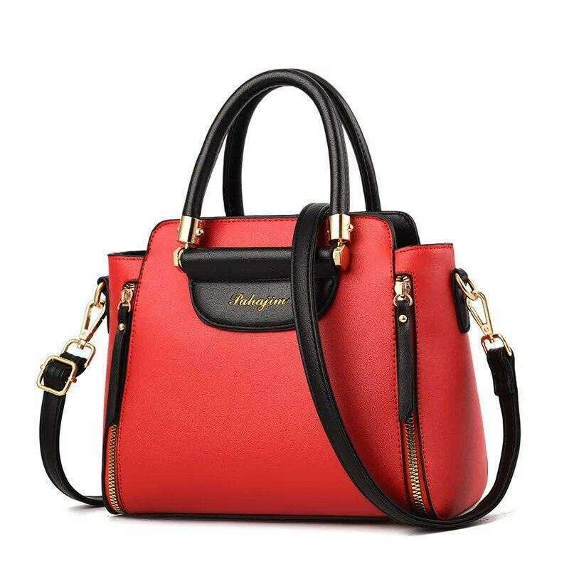 Women's handbag - a perfect combination of luxury and functionality