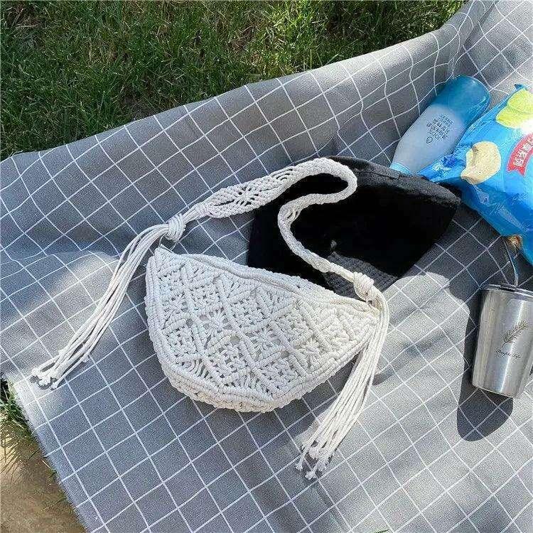 תיק סרוג בסגנון אתני עם גדילים לנשים