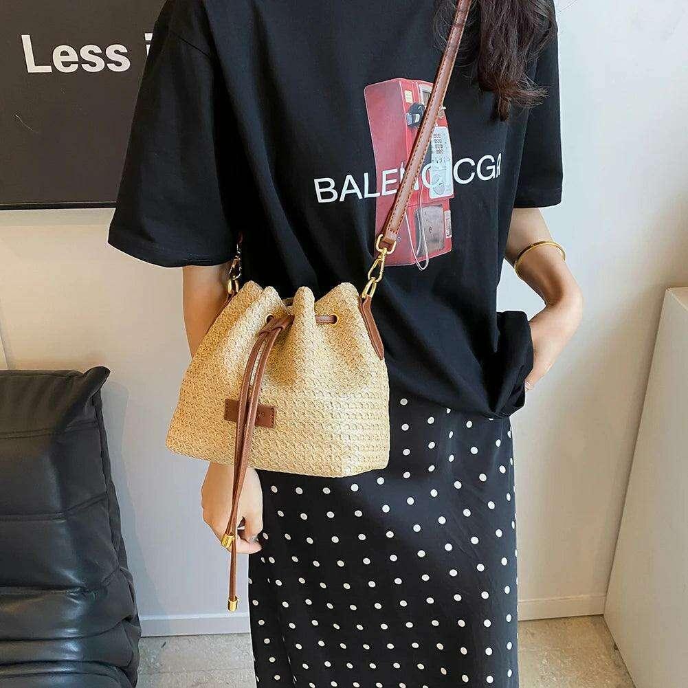 Women's Raffia Bucket Bag