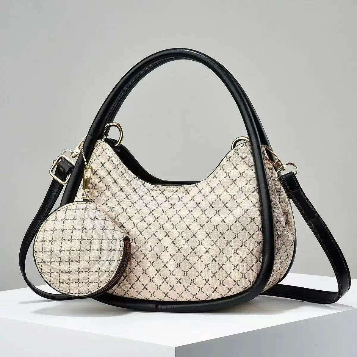 Bag with leather details