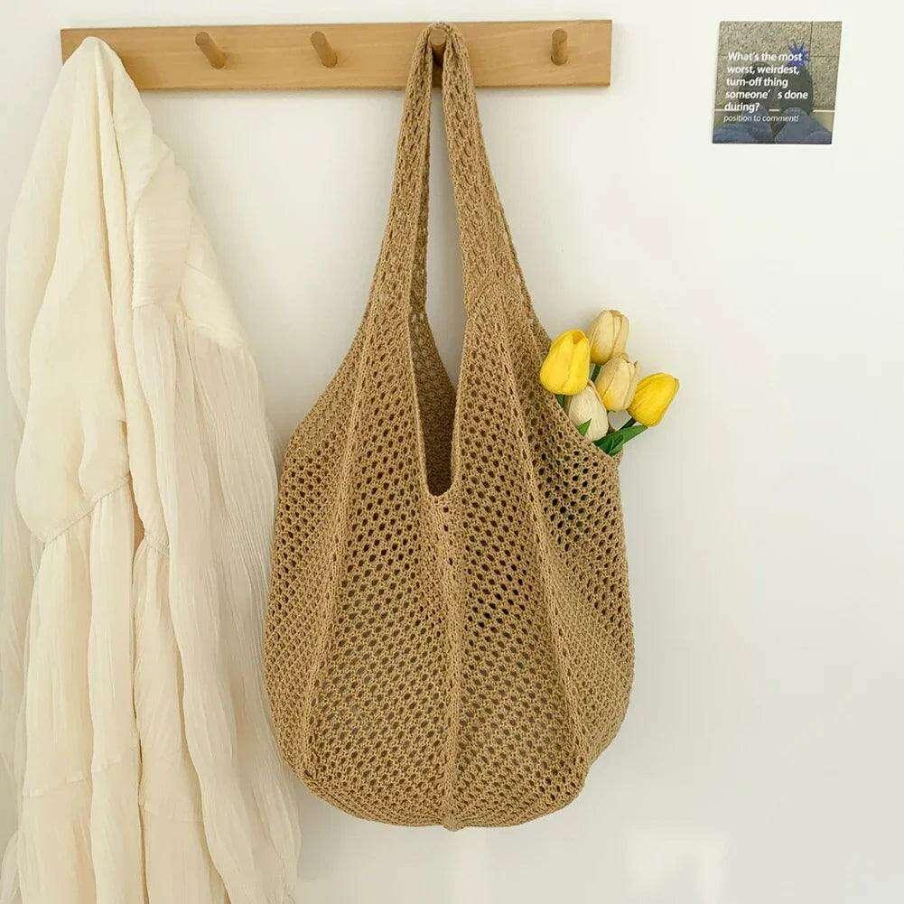 Women's Braided Straw Shoulder Bag