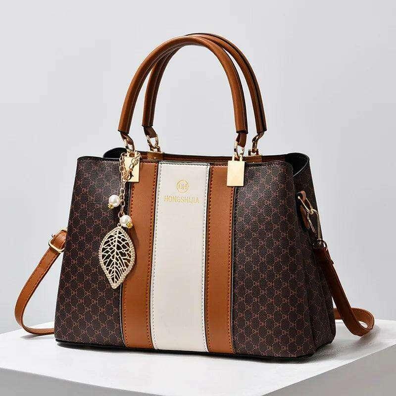 Large volume women's bag