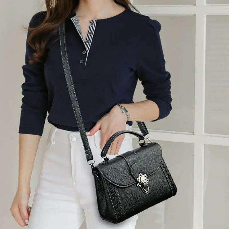 Women's crossbody bag with metal closure