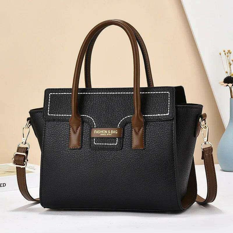 Fashionable shoulder bag for women – luxury with everyday functionality