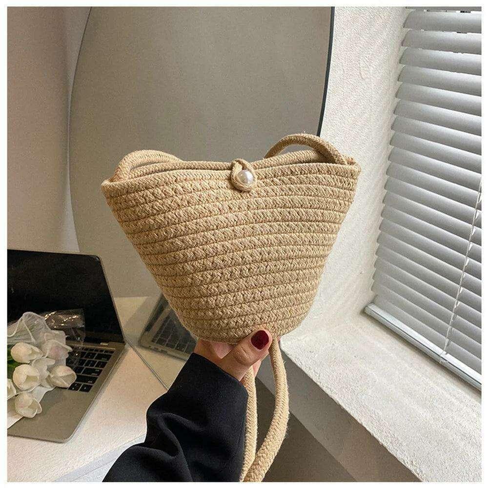 Knitted bag with pearl for women