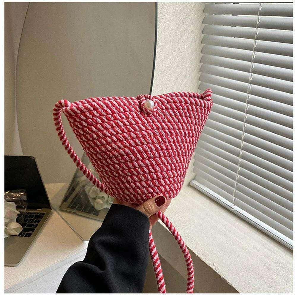 Knitted bag with pearl for women