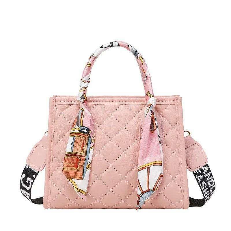 Stylish quilted bag with designed scarf handles