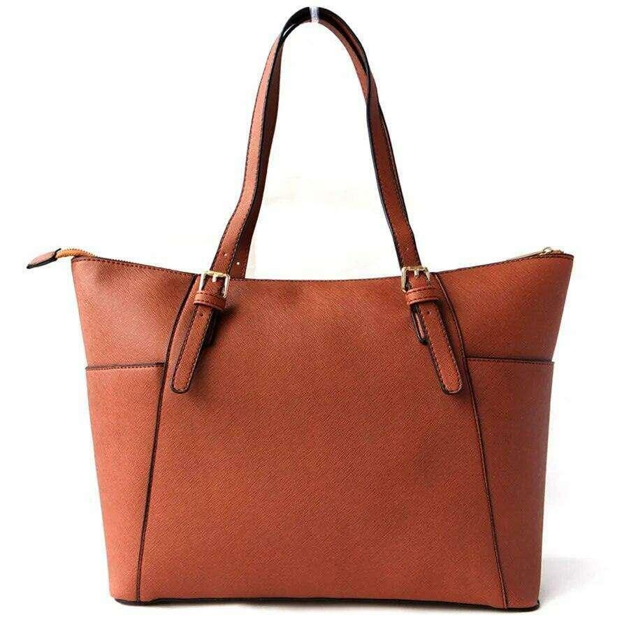 תיק טוט יוקרתי לנשים – פרקטיות ואלגנטיות במוצר אחד