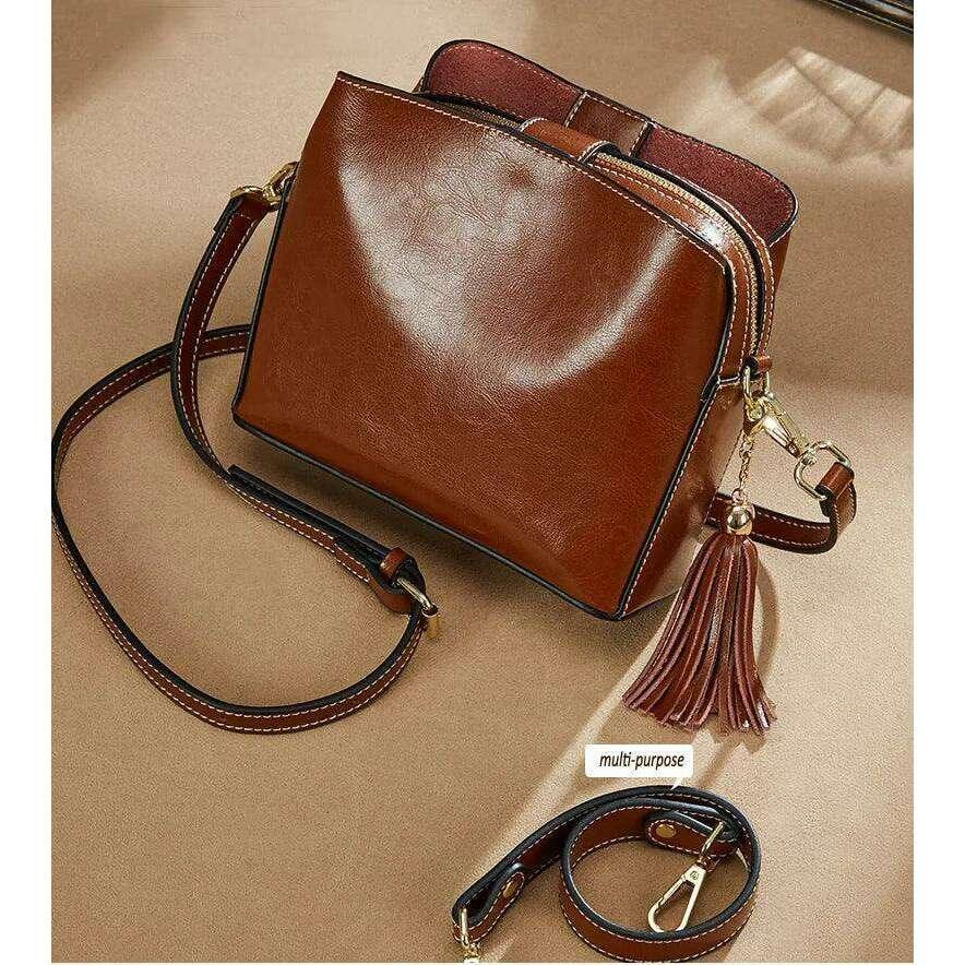 Women's classic leather shoulder bag