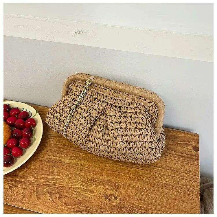 Women's knitted evening bag