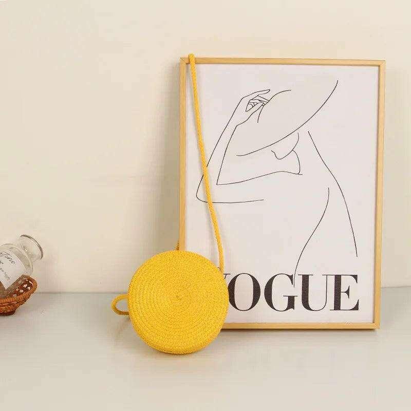 תיק צד עגול בעיצוב טבעי ונוח