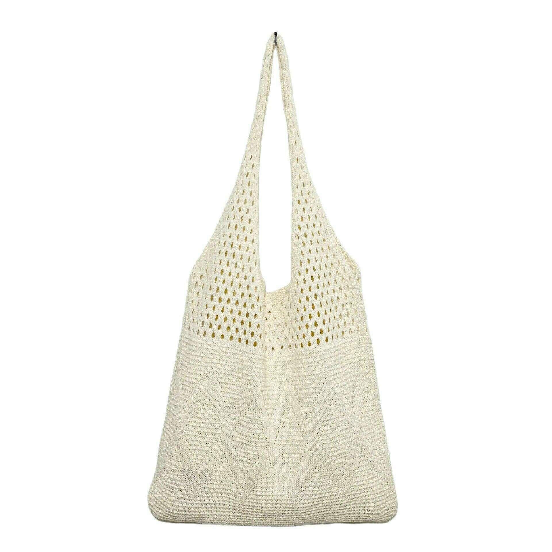 Knitted shoulder bag with an airy design