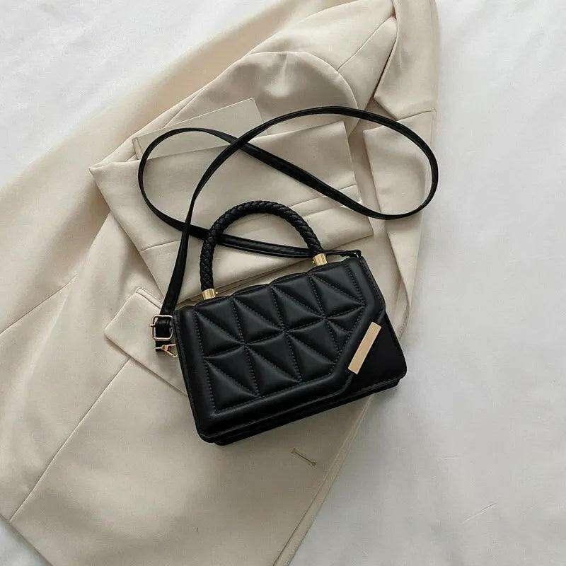 Women's evening bag in a luxurious quilted design