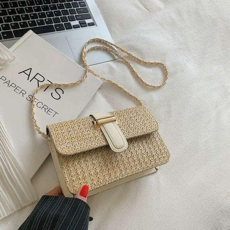 Knitted side bag with chain strap for women