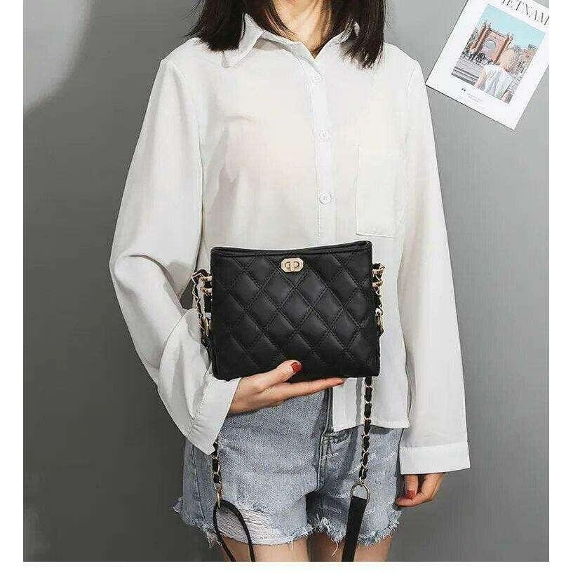 Fashionable shoulder bag for women