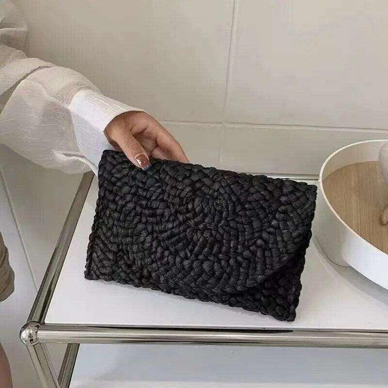 קלאץ' קש אופנה לנשים