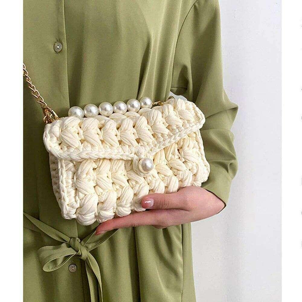 Women's shoulder bag handmade with crocheted rope 