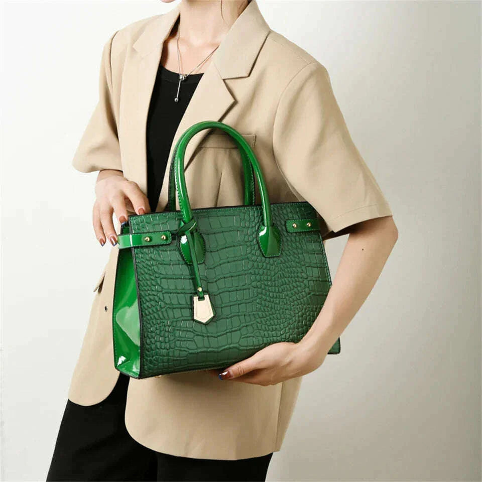 A luxurious handbag for women – style with an unforgettable presence