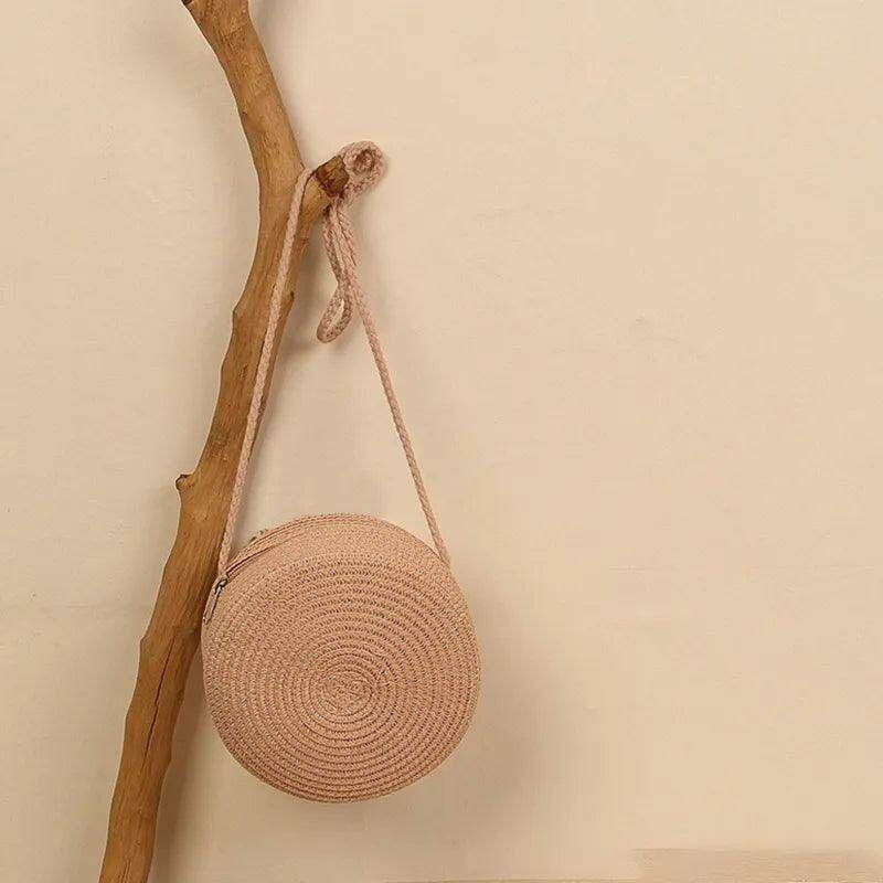 תיק צד עגול בעיצוב טבעי ונוח