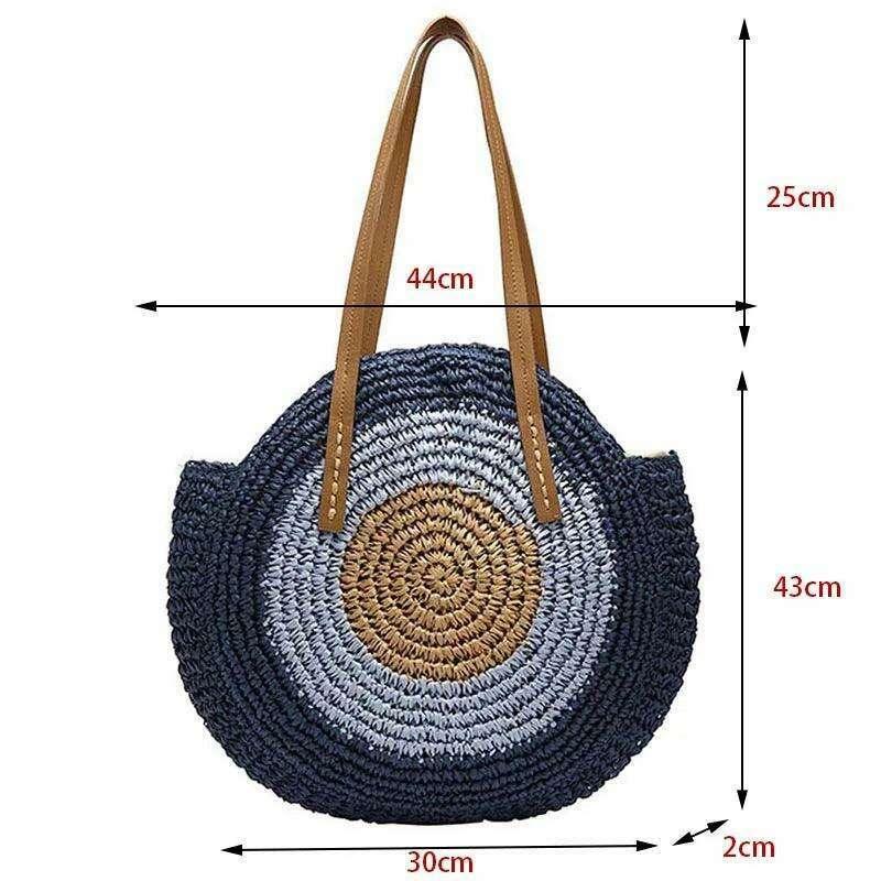 Round straw bag for women – perfect summer style