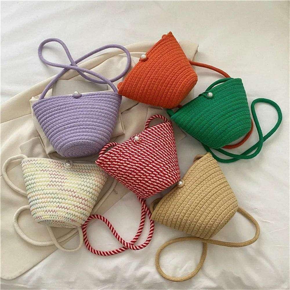 Knitted bag with pearl for women