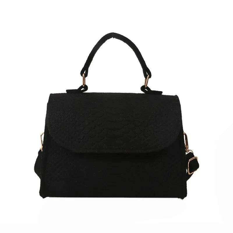 תיק יד אופנתי לנשים – סטייל שמתאים לכל סיטואציה