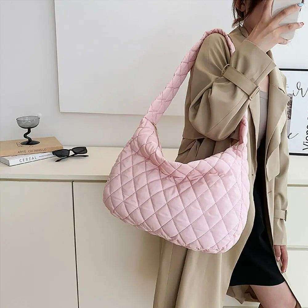 Cotton shoulder bag for winter