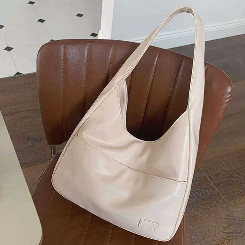 Minimalist shoulder bag for women - practicality and style in one design 