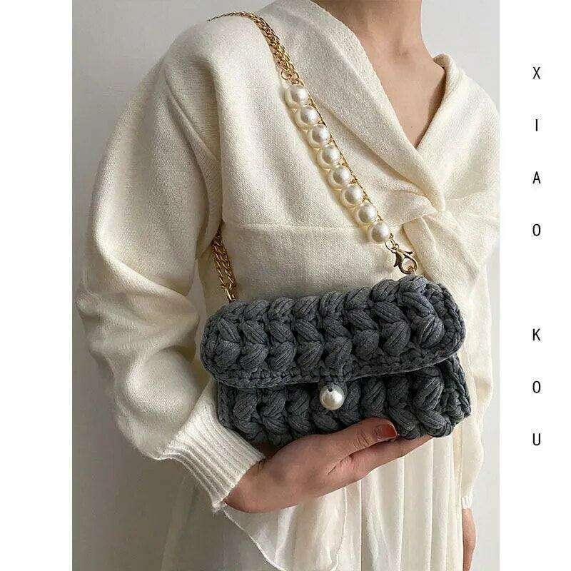 Women's shoulder bag handmade with crocheted rope 