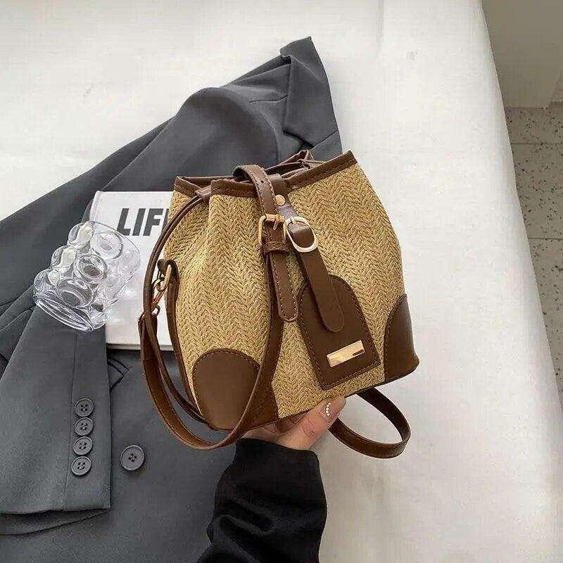 תיק דלי מעוצב מקש לנשים