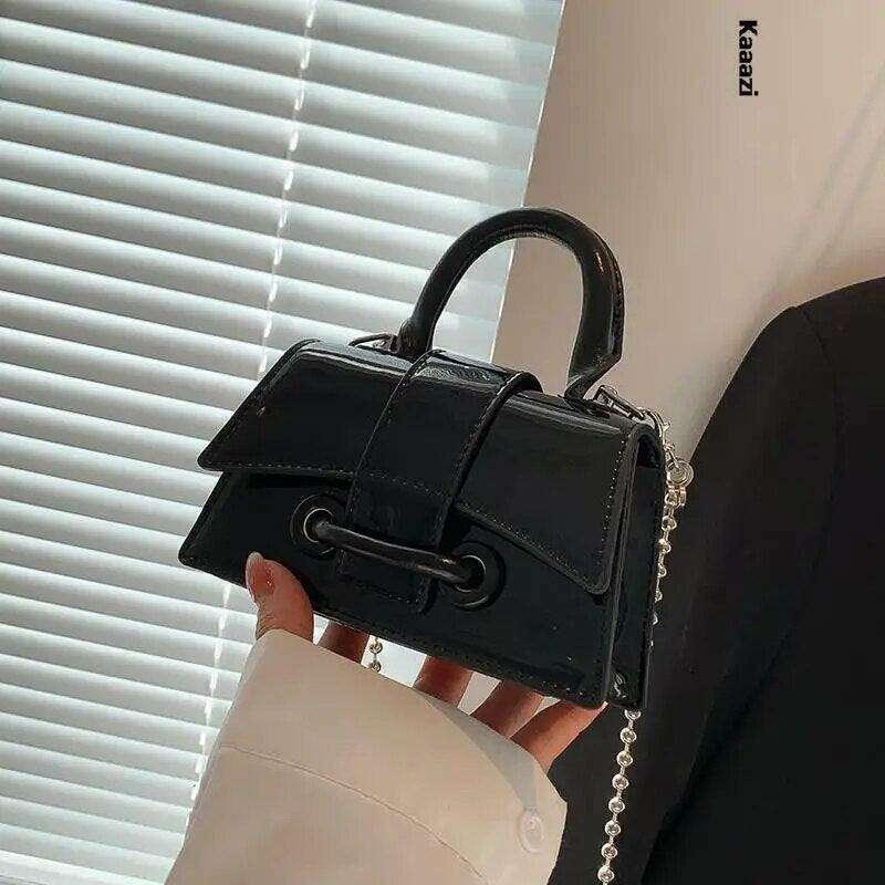 תיק יד מעוצב בעיצוב ייחודי ונוצץ