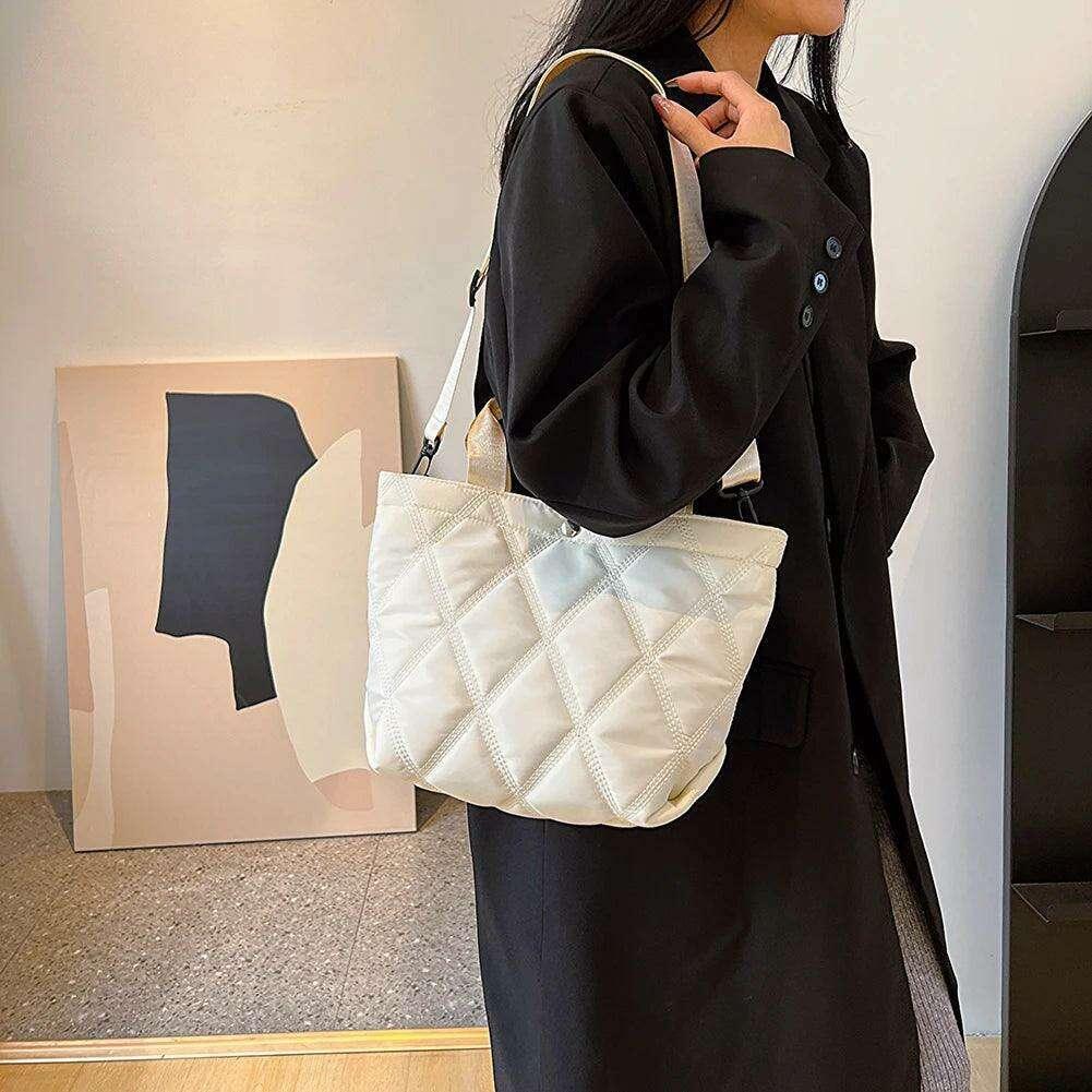 תיק קווילט קומפקטי לנשים